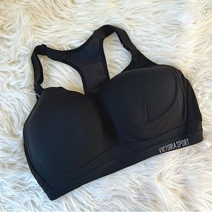 {Victoria's Secret} Incredible High Support Sports Bra - 36DD